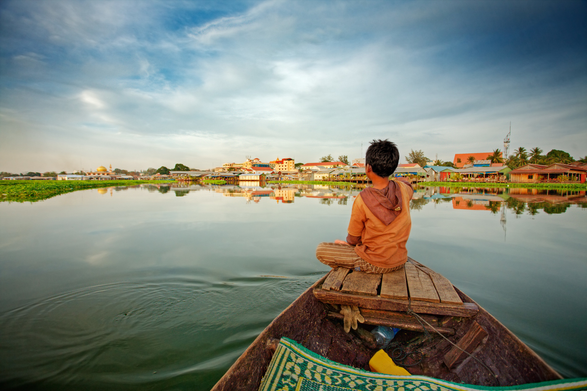 enfant cambodge lac tonle sap