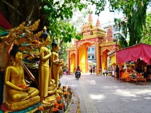 vientiane statue bouddha